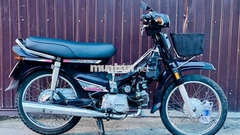 Honda Dream Thái Đen