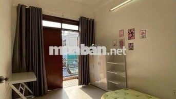Phòng trọ full nội thất, ban công q7