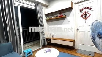 Bán căn 2pn block A có BAN CÔNG, sổ hồng giá 2,75 tỷ. đầy đủ nội thất.