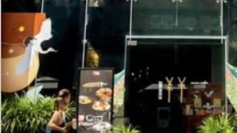 BÁN NHÀ CHÍNH CHỦ MẶT TIỀN LÊ QUÝ ĐÔN, QUẬN 3, VỊ TRÍ KIM CƯƠNG