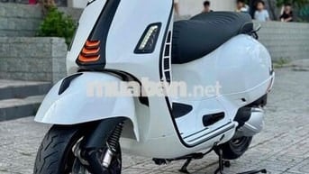 Vespa GTS 300 HPE SSport Trắng 10/2021