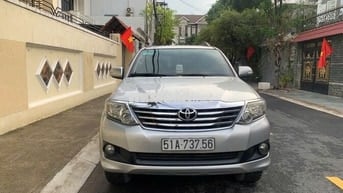 Toyota FORTUNER V số tự động đời cuối 2014