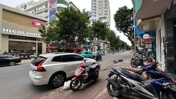 Chính chủ 1 đời bán gấp nhà 4lau,MT Phạm Hùng,Q8,KD ngay,5.5x17m,16ty