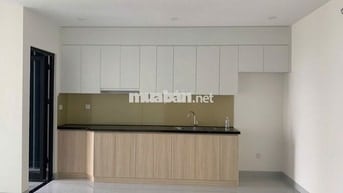 Dọn vào ở ngay, căn 2PN 2 máy lạnh, rèm, giàn phơi chỉ 6tr5, mới 100%