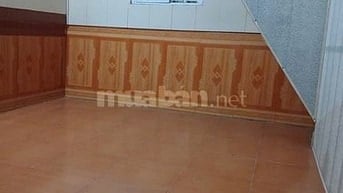 Cho thuê nhà chính chủ, nhà riêng 2 tầng, ngõ Văn Chương, quận Đống Đa