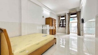 STUDIO BAN CÔNG THANG MÁY GIÁ SINH VIÊN CỘNG HOÀ