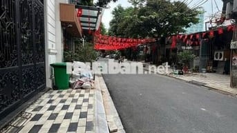 Cho thuê nhà mặt phố giá rẻ kết hợp kinh doanh mặt đường vỉa hè rộng