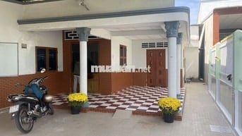 Cho thuê nhà tại Ấp Chợ, đường Ngô Gia Tự, Phường Trung An, Đồng Tháp 