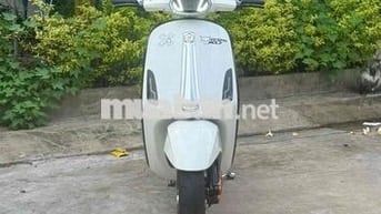 Vespa Sprint 150 ABS Trắng full option 9 chủ