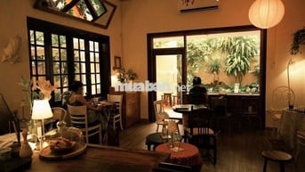 Ngang 10m villa mặt tiền trung tâm Phú Nhuận