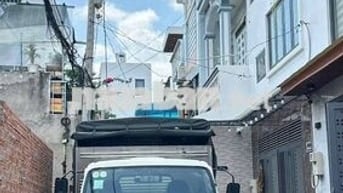 BÁN GẤP NHÀ 4 TẦNG - HXH TRƯƠNG THỊ HOA - Ngay MEGA HIỆP PHÚ- 5,45 TỶ