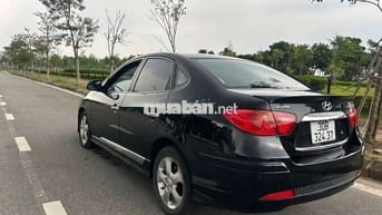 Hyundai Avante số tự động màu Đen