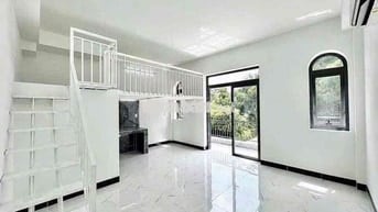 phòng trọ MỚI TINH RỘNG RÃI, THOÁNG NGAY NGÃ TƯ HÀNG XANH - Thang máy