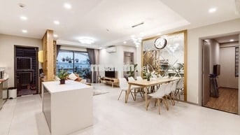 Cần bán căn hộ The Gold View, 346 Bến Vân Đồn, Phường 1