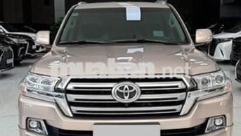Toyota Land Cruiser 4.6 V8 2016 Vàng cát