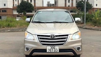 Toyota Innova 2014 Số sàn Vàng cát