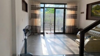 Bán nhà Sadeco Phước Kiển A, giá từ 12,5 tỷ 1 trệt, 2 lầu, sân thượng