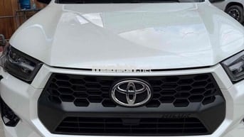 Toyota Hilux 2025 Trắng 23k km