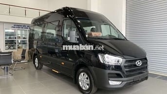 Hyundai Solati 16 chỗ màu Đen