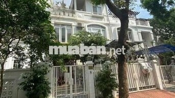 CHO THUÊ BIỆT THỰ MỸ GIANG 2B – PHÚ MỸ HƯNG, QUẬN 7