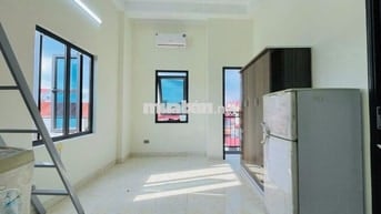 Cách CĐ FPT khoảng 2km  đầy đủ máy giặt - tủ lạnh - ô tô đỗ cửa