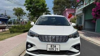 Suzuki Ertiga GLX 2020 Trắng Tự động