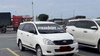 Toyota Innova 2010G Trắng
