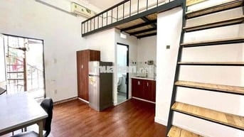 CHO THUÊ PHÒNG TRỌ GÁC CAO - BANCOL THOÁNG - ĐẦY ĐỦ NỘI THẤT GẦN VHU.