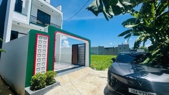 Nhà mới xây gần chợ Mỹ Hạnh Nam Nội thất như hình, SHR
