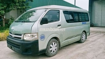 Toyota 2010 Máy dầu. van 6 chỗ