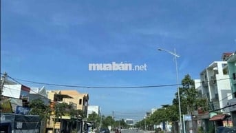 Cho thuê nhà 1 trệt 2 lầu 4PN đường Lê Quang Định