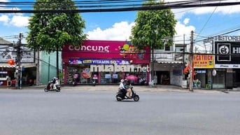 Mặt bằng cho thuê ngay ngã ba Tam Hiệp