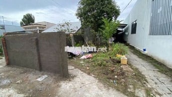 Bán dãy phòng trọ đang hoạt động 6 phòng, còn dư DT cất nhà.