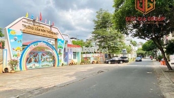 Bán nhà 1 trệt 2 lầu đường D3 khu dân cư D2D