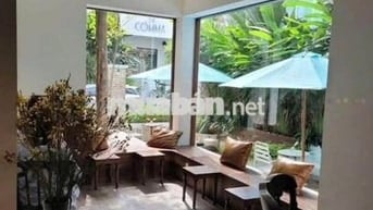 Cho thuê mặt tiền Phan Xích Long