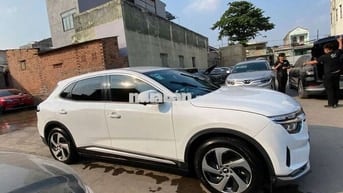 VF8 ECO TRẮNG