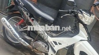 Yamaha Sirius 2012 Trắng Xăng cơ