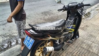 Suzuki Xipo Đen