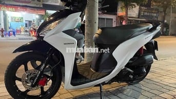 Honda Vision khoá Smartkey Trắng đen sport