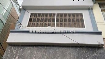 nhà sát mt căn góc tr L 2 lầu sân thượng 3pn Ngô Gia Tự p9 Q10