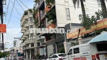 Ngôi nhà đẹp lổng lẩy và sang trọng Hẻm Xe Hơi ngủ trong nhà ,