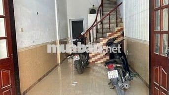 100 đại an văn quán ô tô tránh 4 tầng vừa ở vừa kinh doanh