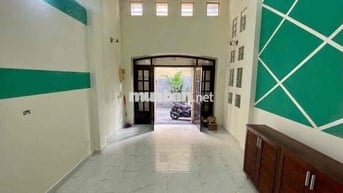 Cho thuê nhà HXH Huỳnh văn Bánh 4x18m trệt Lững 2L st