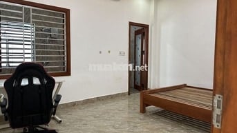 CHO THUÊ NHÀ 3 TẦNG MẶT TIỀN PHÙNG CHÍ KIÊN , 3 PN 