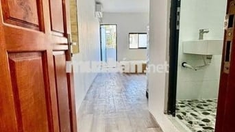 Studio Ban Công Lớn Full Nội Thất Phan Xích Long, Chỉ 6,6 Triệu/Tháng
