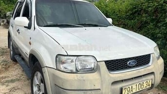 Ford Escape XLT Limited 2003 Trắng