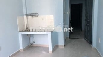 Phòng mới đẹp như hình ngay chợ Bà Chiểu có máy lạnh, máy nước nóng 