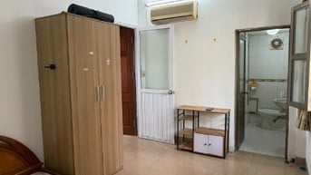 CHO THUÊ PHÒNG TẦNG 4 KHÉP KÍN - GẦN HỒ HALE, CV THỐNG NHẤT