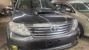 Toyota Fortuner 2013 Xám Số sàn