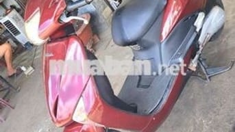 Honda Lead 2012 màu Đỏ